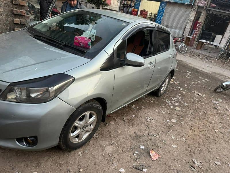 Toyota Vitz 2012/2015 2