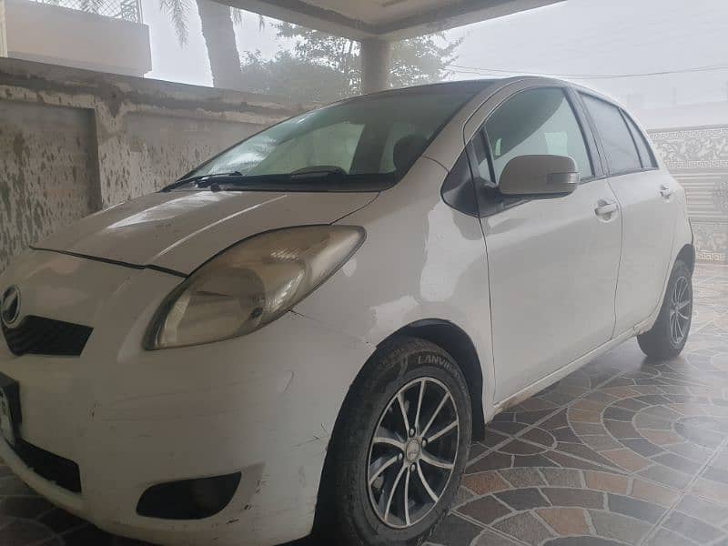 Toyota Vitz 2007/11 2