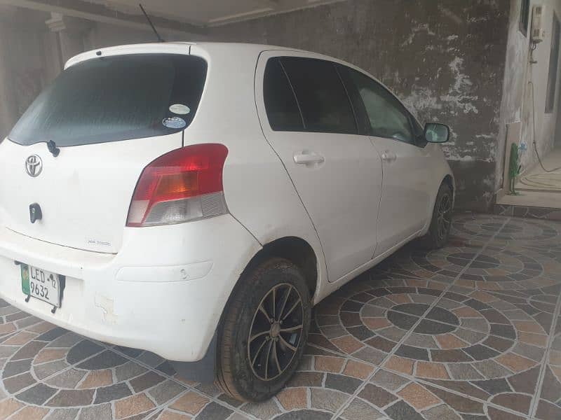 Toyota Vitz 2007/11 5