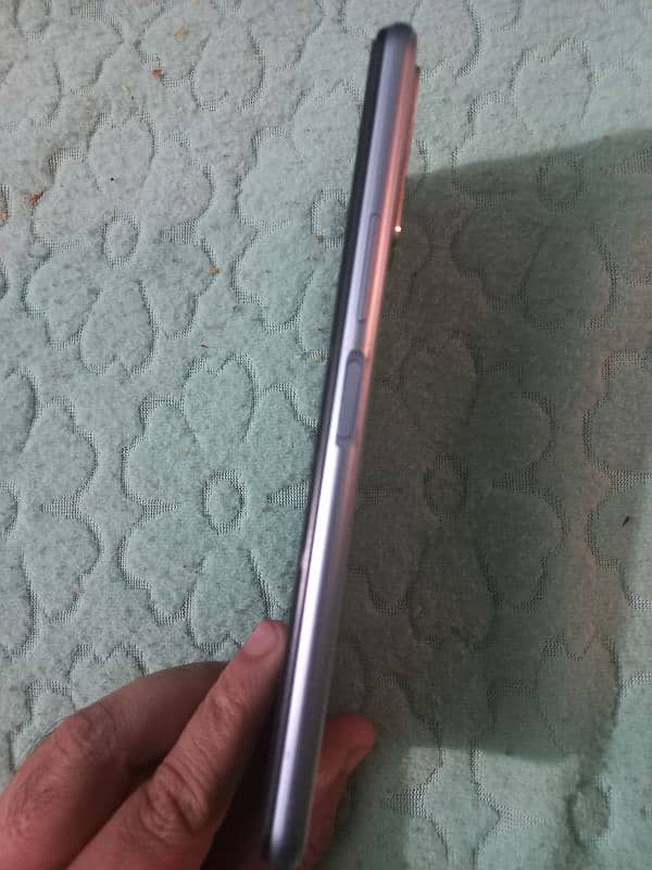 vivo y12s bilkul new condition hai original hai condition 10 by 10 hai 5