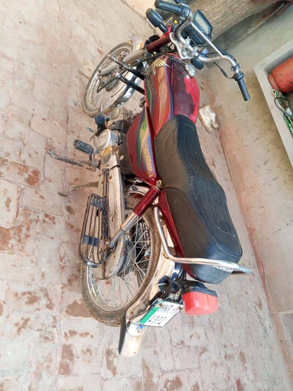 CD 70 used bike for sale, 17 model 3