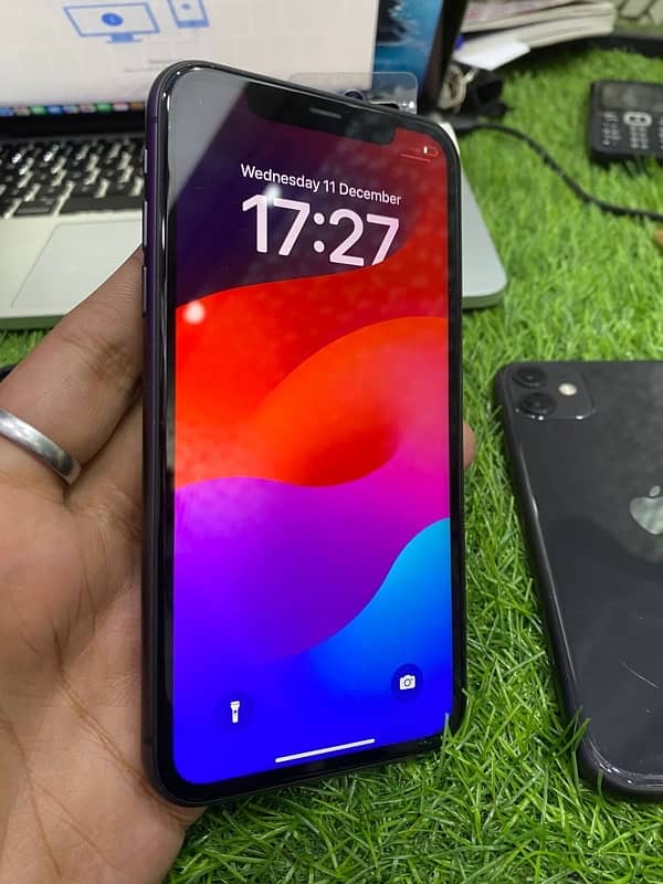 APPLE IPHONE 11 With Gift Original  Dock Box Only WhatsApp 03215984936 0