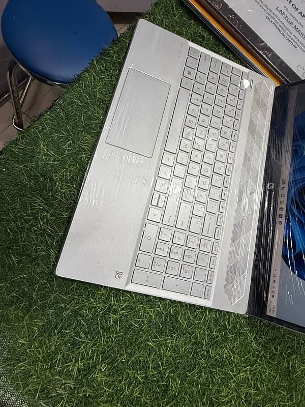 HP PAVILION 15 (CORE I7 10th GENERATION) 16/512gb/4gb Nvedia Graphics 7