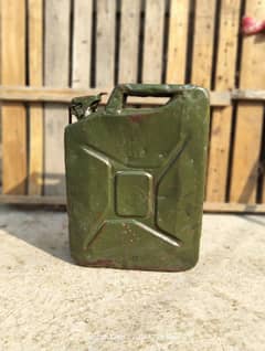 military German jerry can