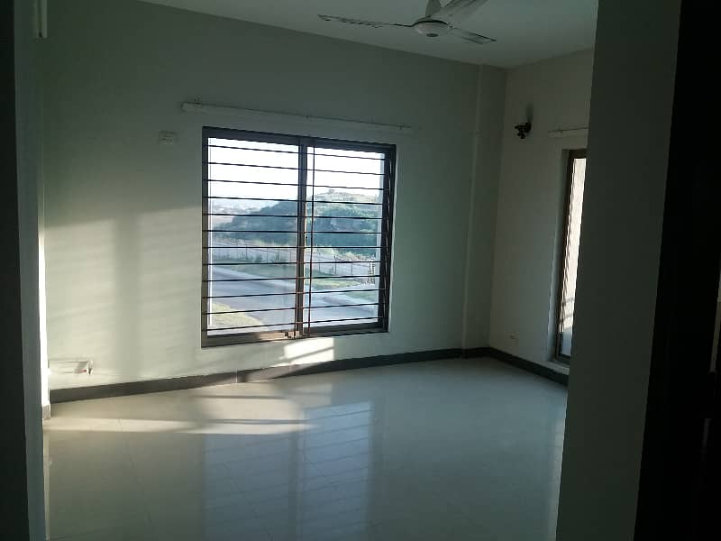 10 Marla 3 Bed Flat For Sale In Askari 14 Rawalpindi 4