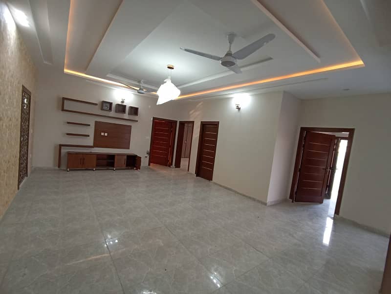 FOR SALE: Stunning 10 Marla Brand New House In Bahria Town Phase 8, Block L, Rawalpindi 8