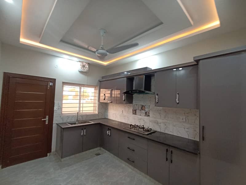 FOR SALE: Stunning 10 Marla Brand New House In Bahria Town Phase 8, Block L, Rawalpindi 13