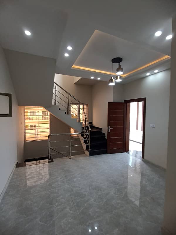 FOR SALE: Stunning 10 Marla Brand New House In Bahria Town Phase 8, Block L, Rawalpindi 23