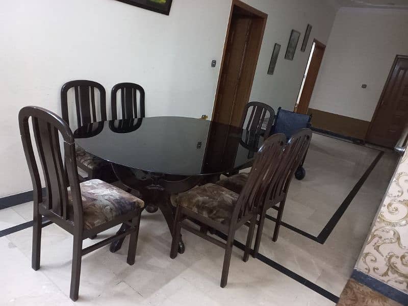 Dining Table Urgent Sale 1