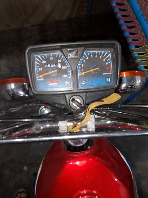 Honda 125 2024 model 5000 kms driving 6 month use new bike 0