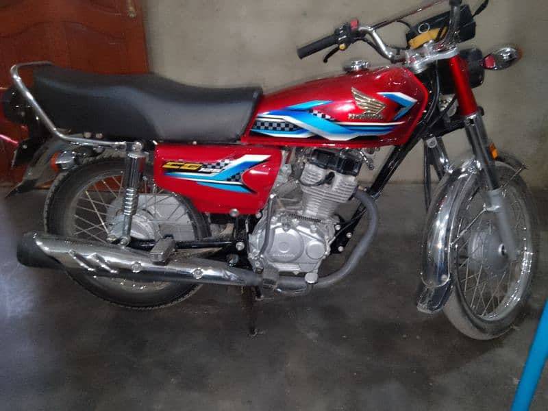 Honda 125 2024 model 5000 kms driving 6 month use new bike 1