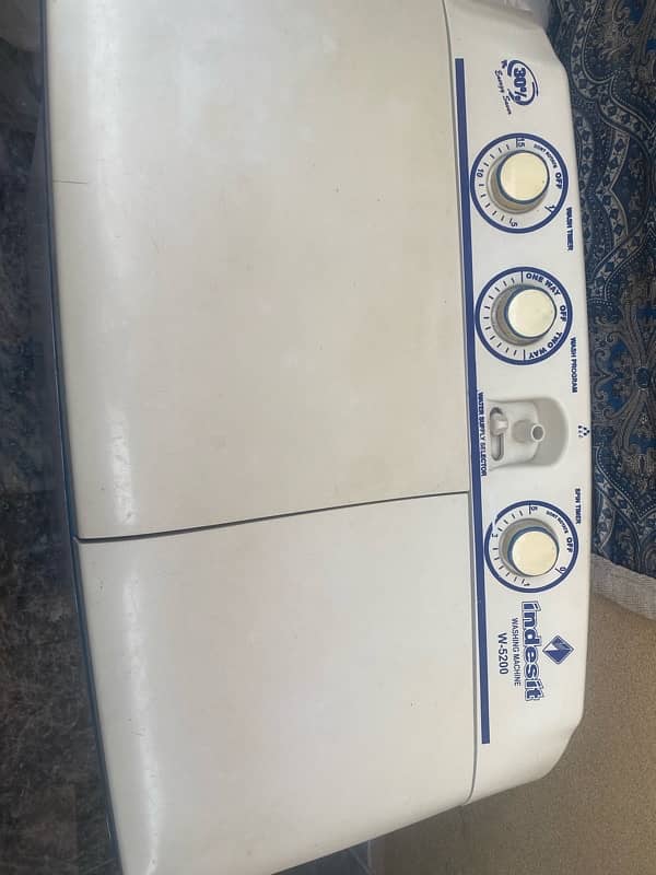 Indesit Washing and Dryer Fully working 3