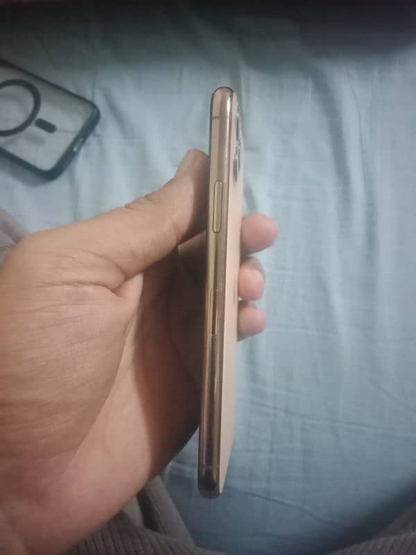 iPhone 11 pro dual approved 3