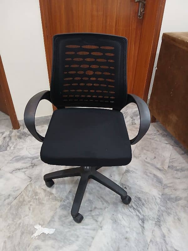 Never Used Office Chairs 6 pcs 1