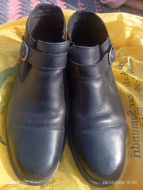 good condition boot for sale 0