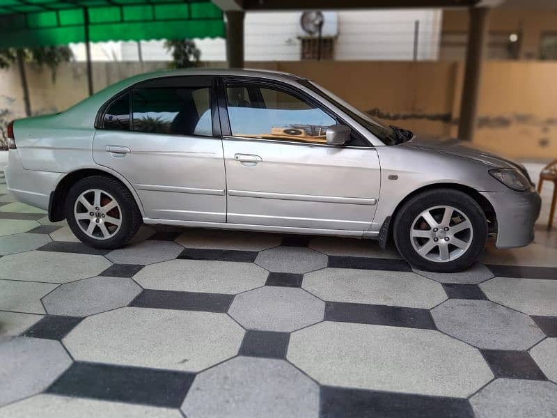 Home used Honda Civic VTi 2002 in excellent condition 1