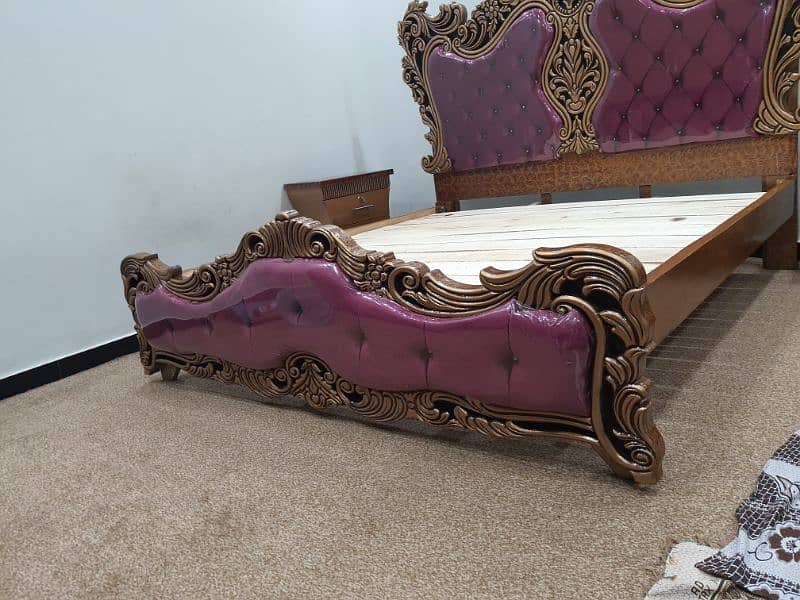 Carving bed set King size new not used Cinyoti style (just call me) 1