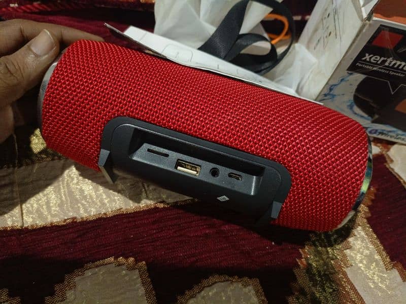 JBL wireless bluetooth speaker 3