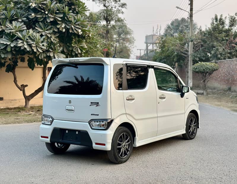 Suzuki Wagon R Custom Z  2023 5