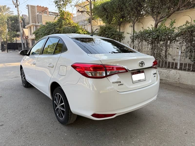 Toyota Yaris ATIV 1.3 CVT 2020 3