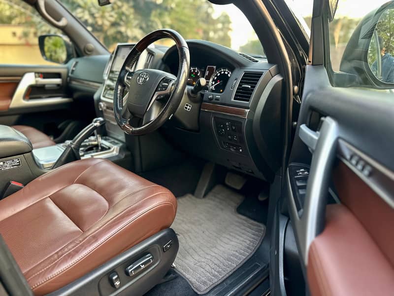 Toyota Land Cruiser  ZX 2018 6