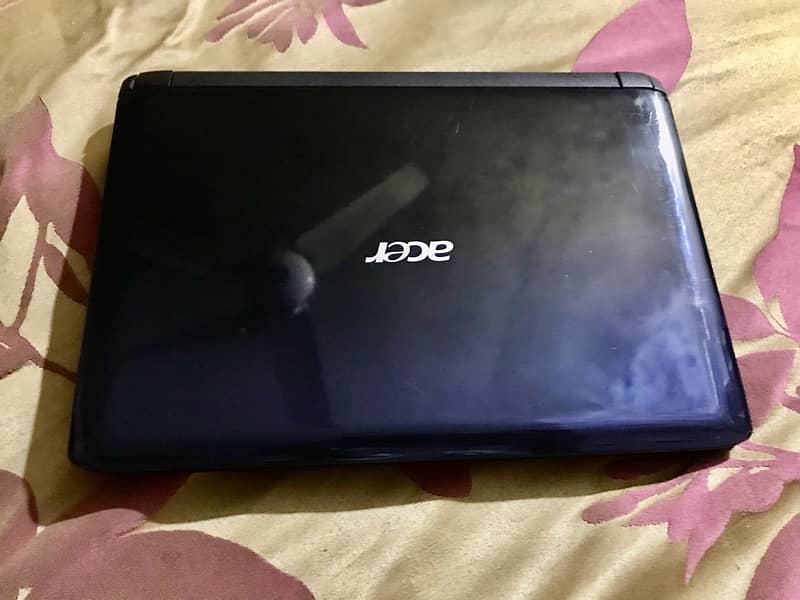 Acer Aspire One Laptop READ DESCRIPTION 1