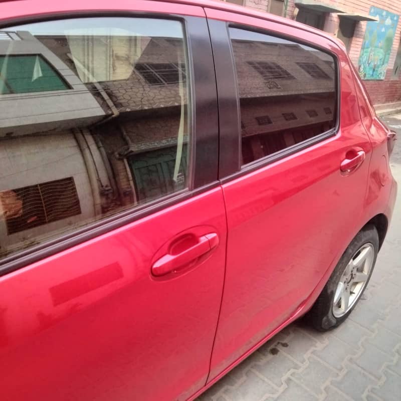 Toyota Vitz 2014/2017 5