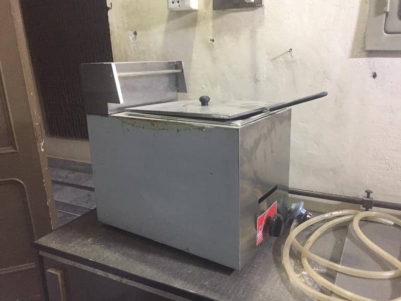 Shop rack and counter, fryer Chps cutter urgent for sell in samundri 6