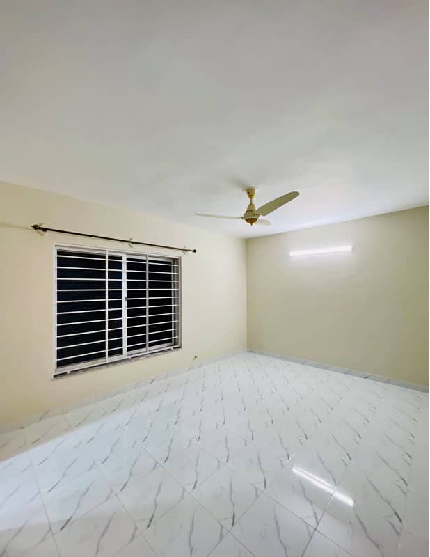 Size 35x70 Brand New Full House For Rent In G-13 1