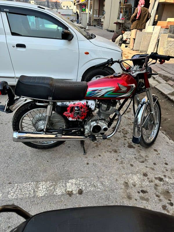 honda 125 like brand new all original parts are available 2