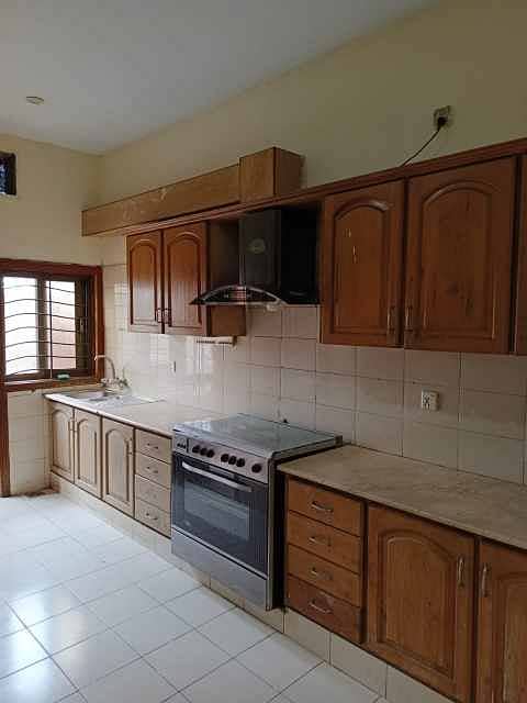 Size 40x80 Triple Story Full House For Rent In G-13 23