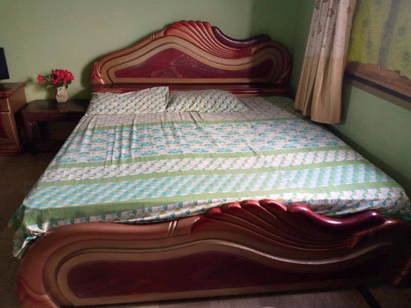 Double bed for sale with side tables 0