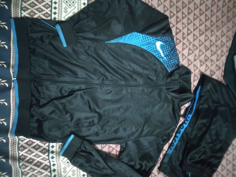 Upper jackets 5