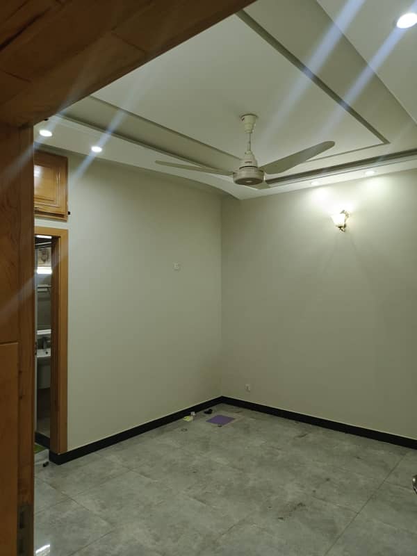 Size 35x70 Ground Portion For Rent In g-13 0