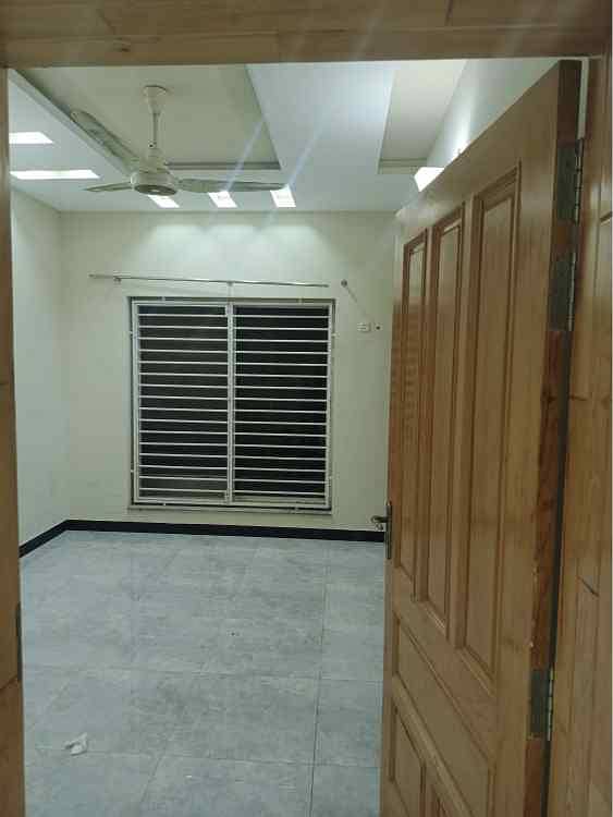 Size 35x70 Ground Portion For Rent In g-13 20