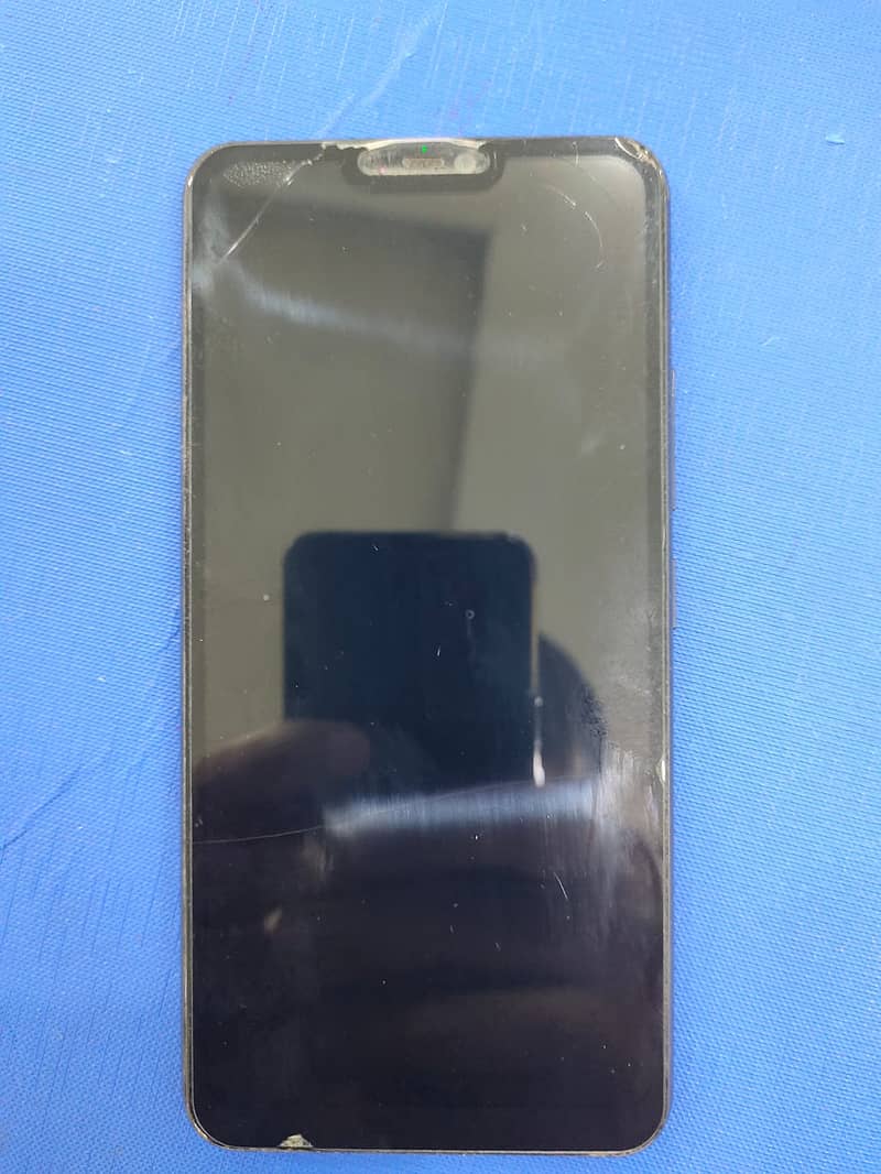 Vivo V9 vivo 1723 4/64 1