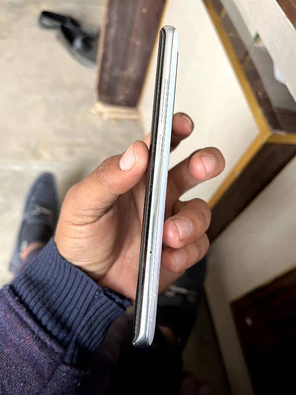 Note10 Lite full box charger smal damge back 0