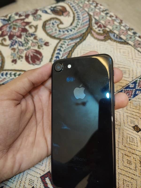 iPhone 7 pta exchange possible with Redmi or Samsung 0