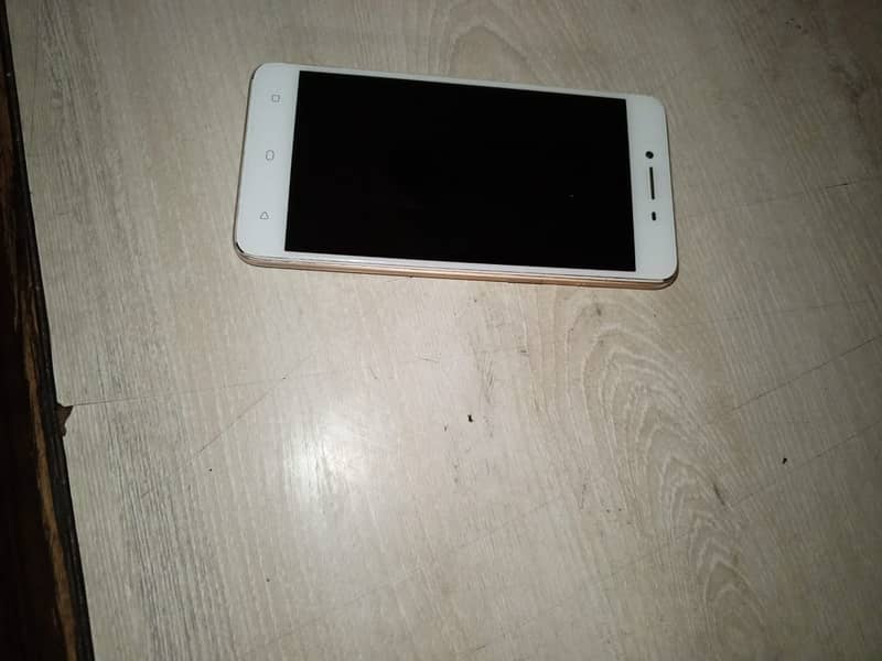 OPPO A37f 0