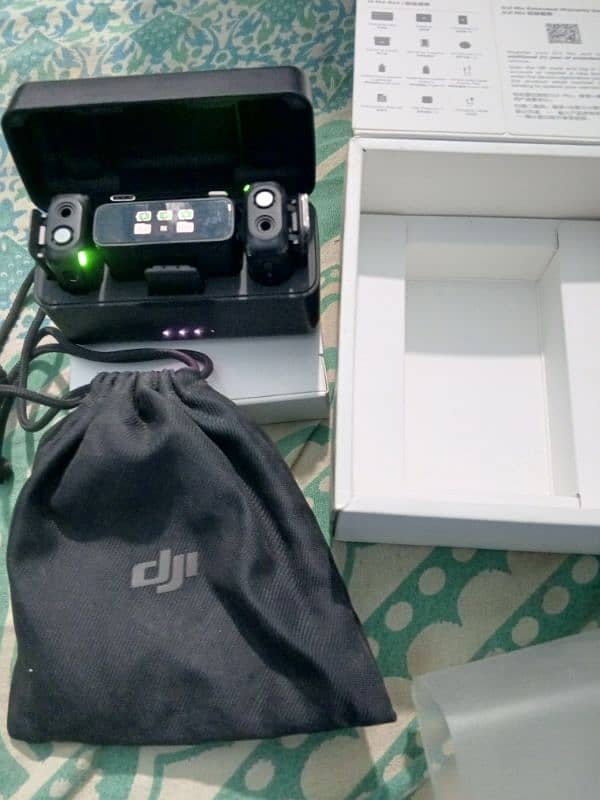 DJI wireless microphone combo box pack condition 2