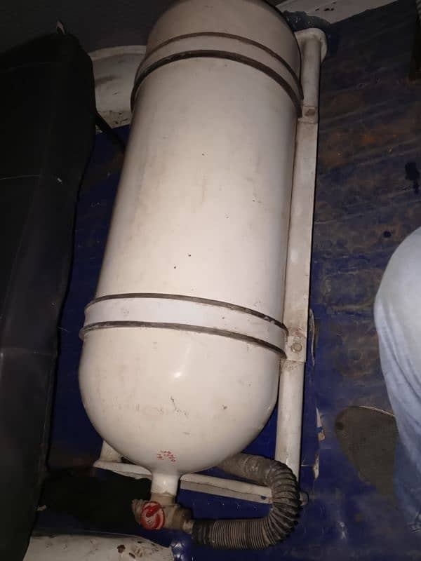 CNG kit cylinder full Size. 2