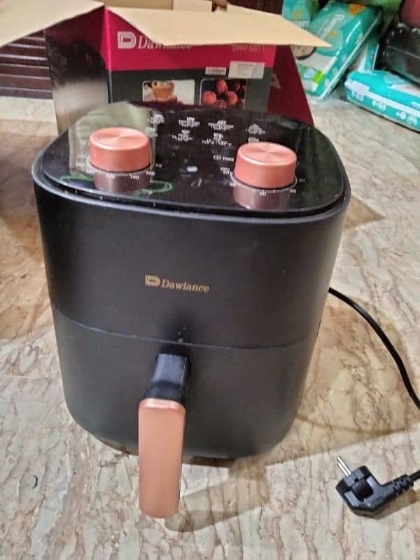 Dawlance Air Fryer 2 month used 3