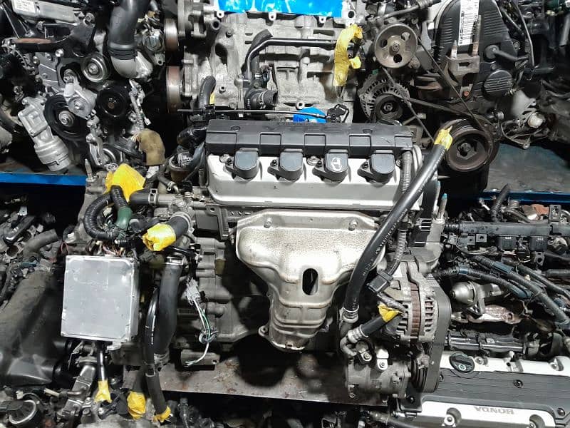 Honda Civic Oriel D17A complete engine with CVT transmission. 3