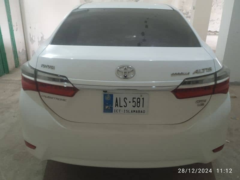 Toyota Corolla Altis 2018 4