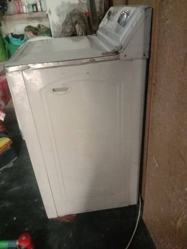 sundus washing machine gunuin condition. used for sale urgently 2