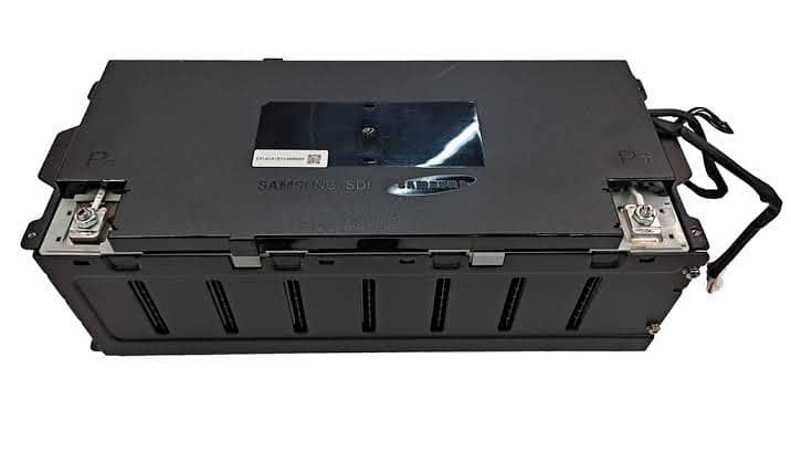 LITHIUM BATTERIES AVAILABLE 29.6v / 60ah / battery / solar /samsung 8s 1