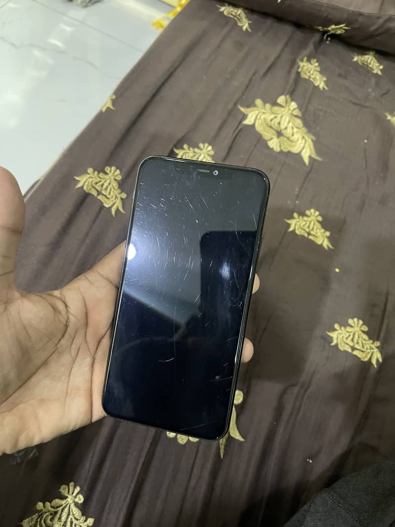 Apple iPhone 11 Pro Max 256gb pta approved 2