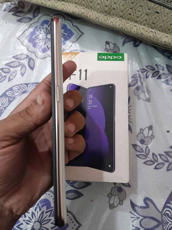 oppo f-11 Mobile 8/256 with box and charger 4