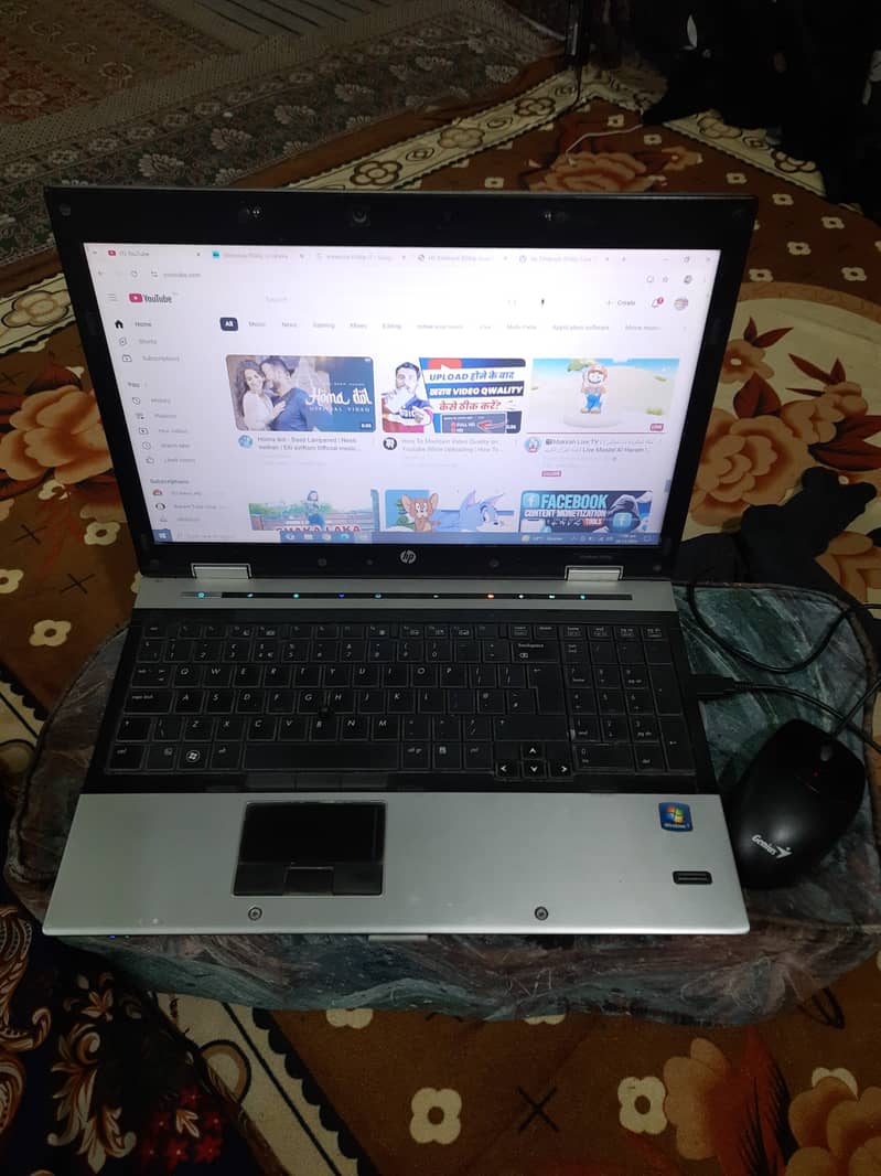 Hp Elitebook 8540p Core i7 1st Generation 4GB Ram 320GB HDD 1