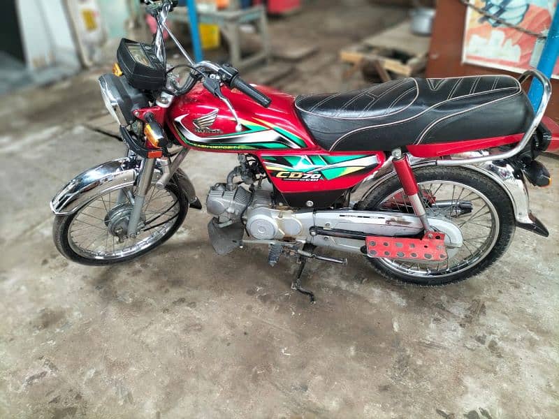 Honda CD70 2022 model 105000 2